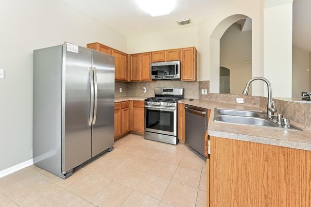 12923 Palm Leaf Court, Houston, TX 77044