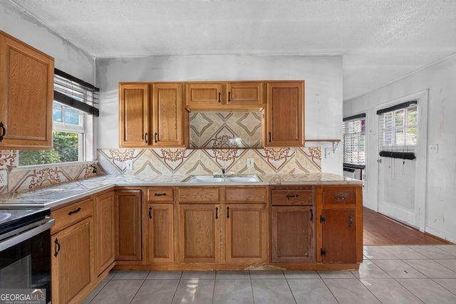 1885 Connally Drive, Atlanta, GA 30344