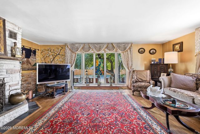 41 Atlantic Avenue, Keansburg, NJ 07734
