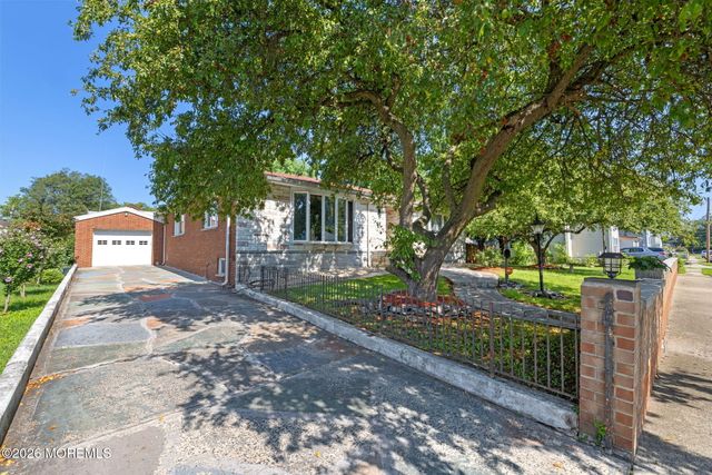 41 Atlantic Avenue, Keansburg, NJ 07734