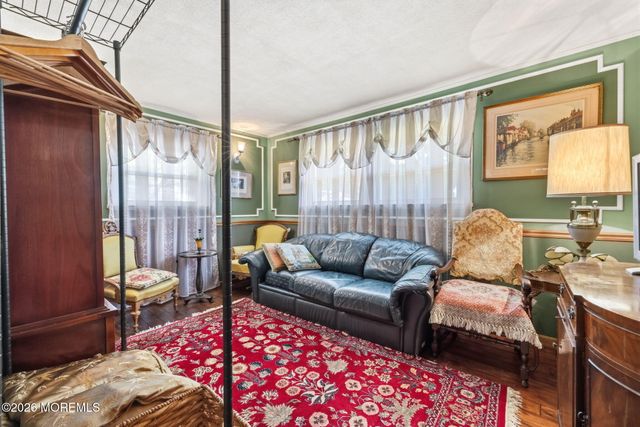 41 Atlantic Avenue, Keansburg, NJ 07734