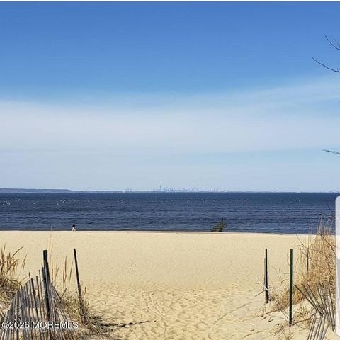 41 Atlantic Avenue, Keansburg, NJ 07734