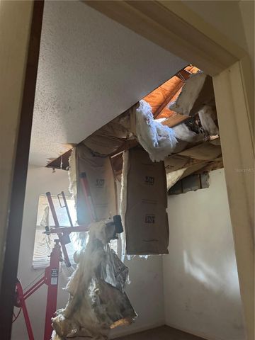 801 N KINGSWAY ROAD, Seffner, FL 33584