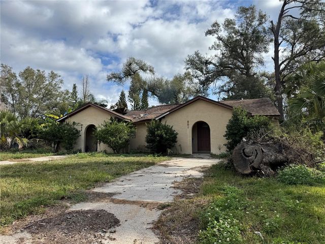 801 N KINGSWAY ROAD, Seffner, FL 33584