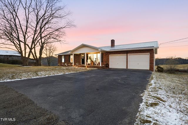 1325 Boones Creek Road, Jonesborough, TN 37659