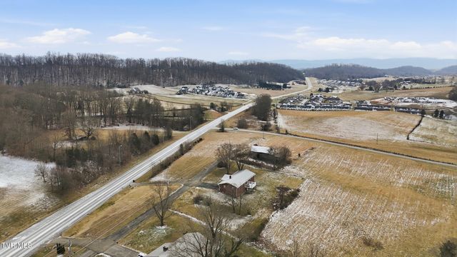1325 Boones Creek Road, Jonesborough, TN 37659