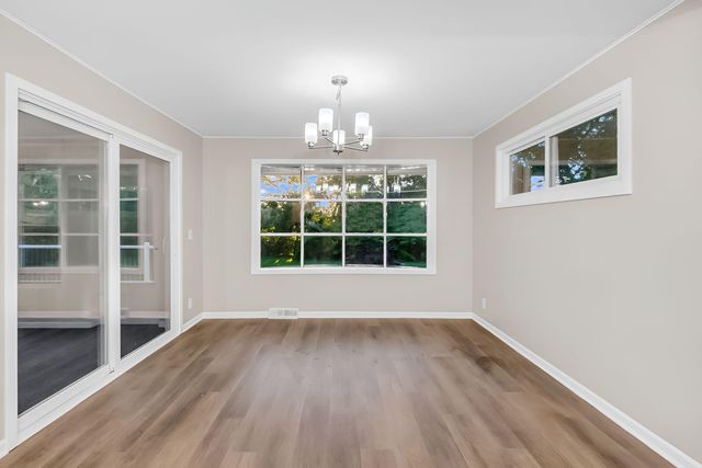 1925 Walsh Lane, Mendota Heights, MN 55118