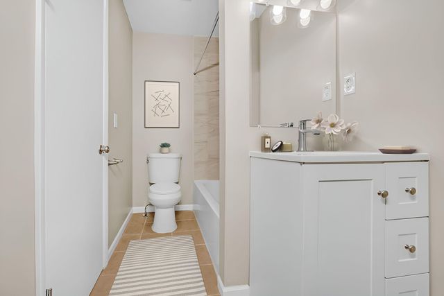 1925 Walsh Lane, Mendota Heights, MN 55118