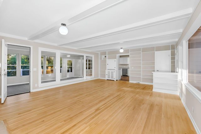 1925 Walsh Lane, Mendota Heights, MN 55118