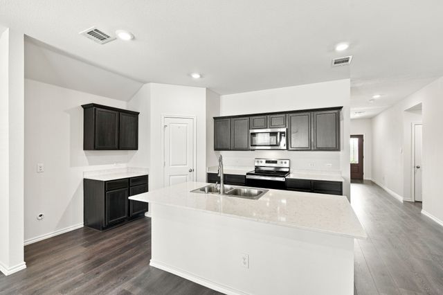 1100 Canterbury Lane, Ennis, TX 75119