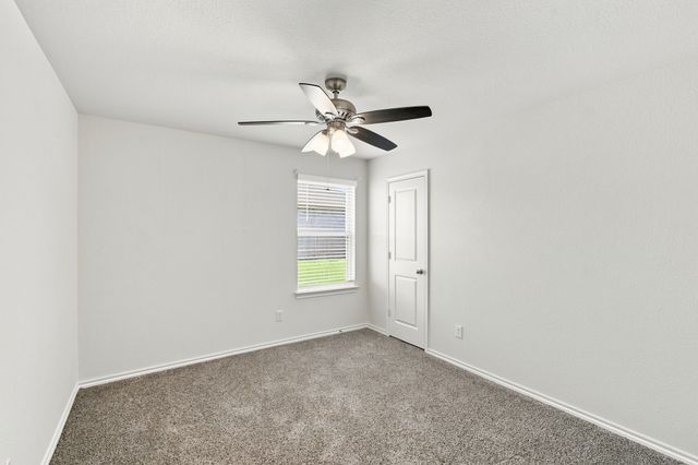 1100 Canterbury Lane, Ennis, TX 75119
