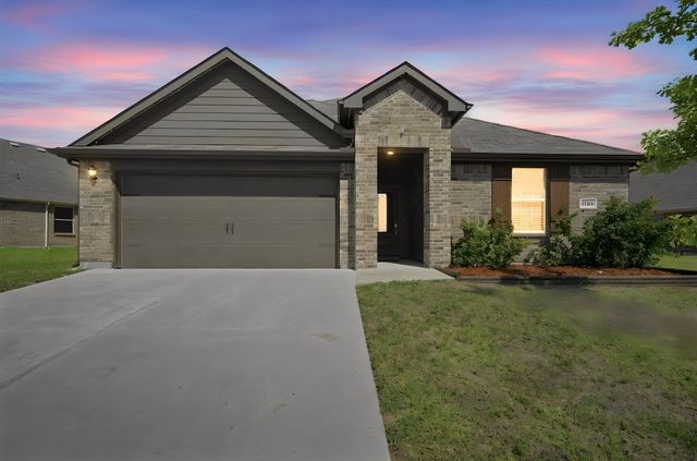 1100 Canterbury Lane, Ennis, TX 75119
