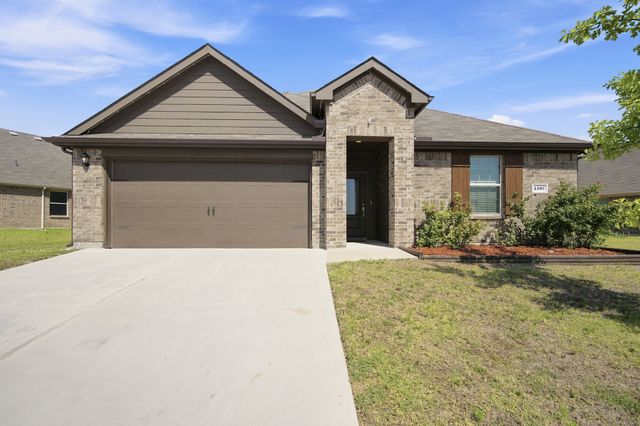 1100 Canterbury Lane, Ennis, TX 75119