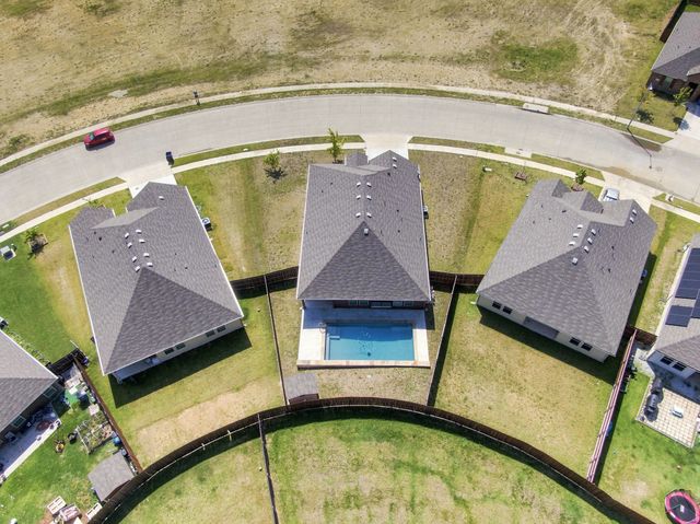 1100 Canterbury Lane, Ennis, TX 75119