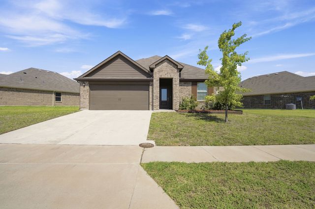 1100 Canterbury Lane, Ennis, TX 75119