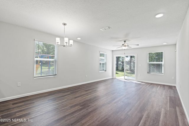 8432 HEWITT Street, Jacksonville, FL 32244