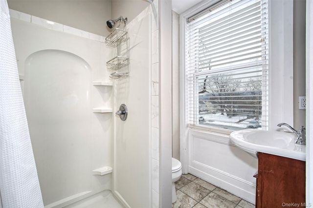 97 Broadway 2, Verplanck, NY 13045