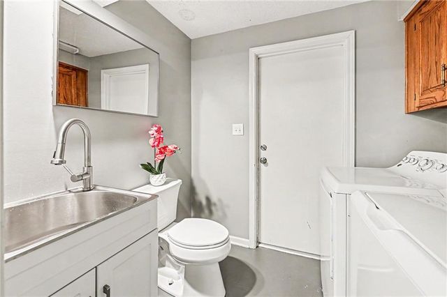 14426 W 92nd Terrace, Lenexa, KS 66215