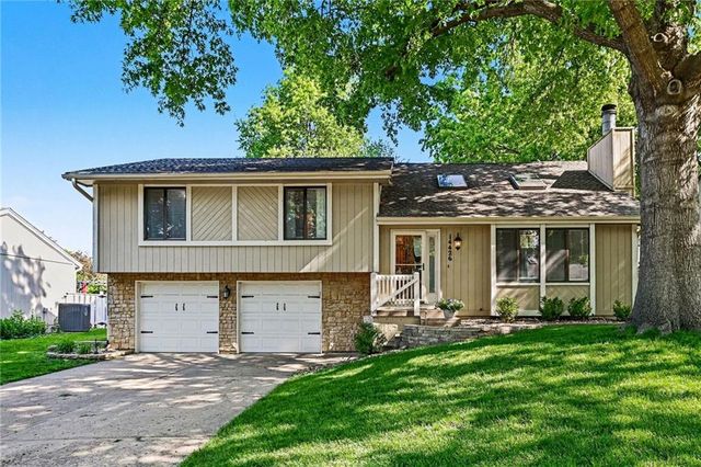 14426 W 92nd Terrace, Lenexa, KS 66215