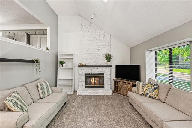 14426 W 92nd Terrace, Lenexa, KS 66215