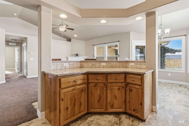 11439 W Mission Pointe Dr, Nampa, ID 83651