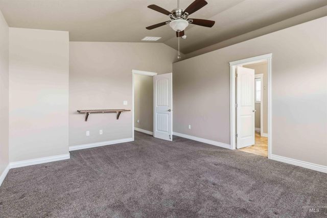 11439 W Mission Pointe Dr, Nampa, ID 83651