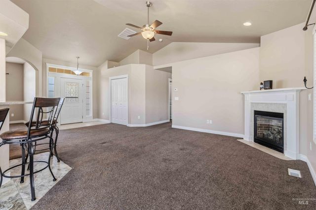 11439 W Mission Pointe Dr, Nampa, ID 83651