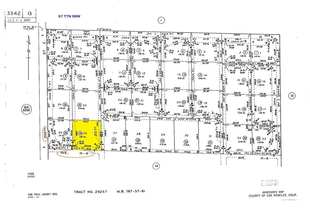 Image 11 of property listing at 20100 E Avenue H-4, Lancaster, CA 93535