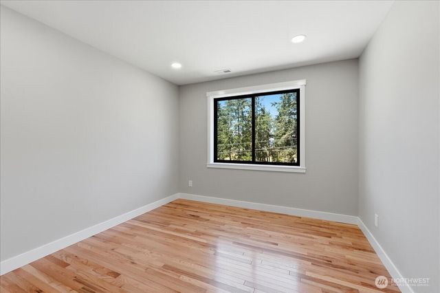 4322 60th Street E, Tacoma, WA 98443
