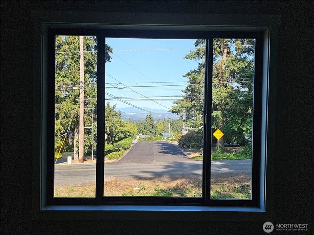 4322 60th Street E, Tacoma, WA 98443