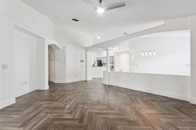 655 EAGLE POINTE S, Kissimmee, FL 34746