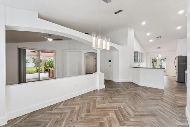 655 EAGLE POINTE S, Kissimmee, FL 34746