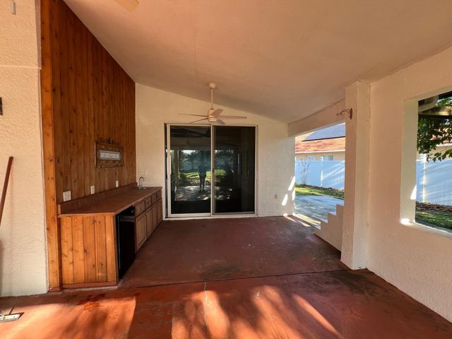 655 EAGLE POINTE S, Kissimmee, FL 34746