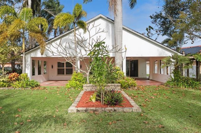 655 EAGLE POINTE S, Kissimmee, FL 34746