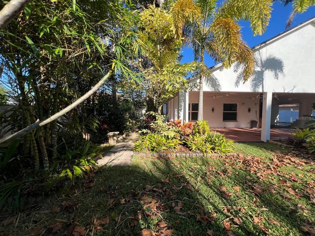 655 EAGLE POINTE S, Kissimmee, FL 34746