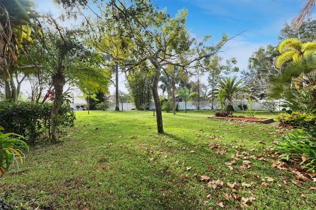 655 EAGLE POINTE S, Kissimmee, FL 34746