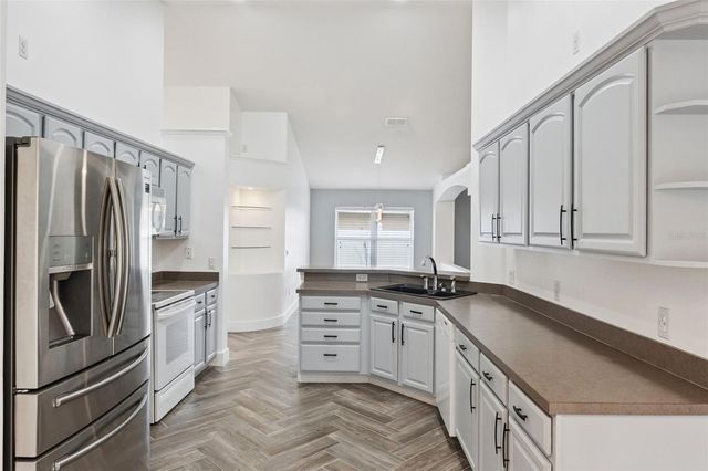 655 EAGLE POINTE S, Kissimmee, FL 34746