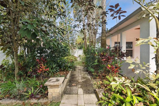 655 EAGLE POINTE S, Kissimmee, FL 34746