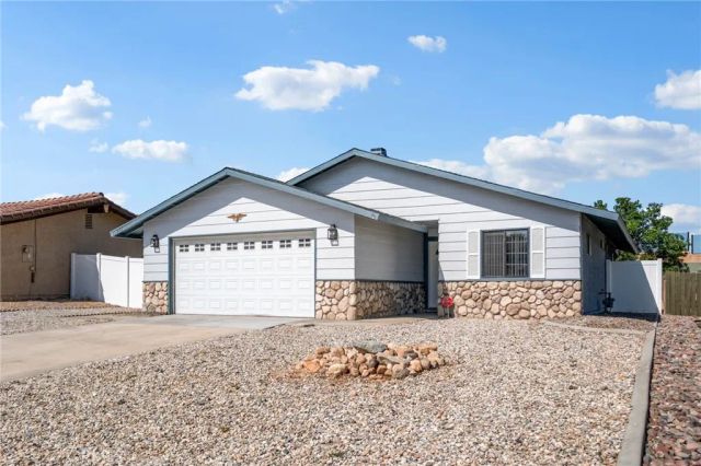 13904 Hidden Valley Road, Victorville, CA 92395