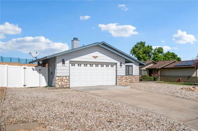 13904 Hidden Valley Road, Victorville, CA 92395