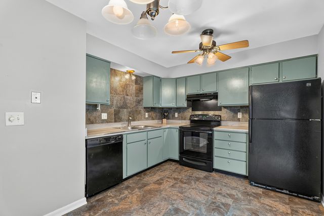 613 E 3rd Street 3, Lockport, IL 60441