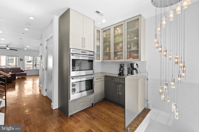 1815 LOMBARD ST, Philadelphia, PA 19146