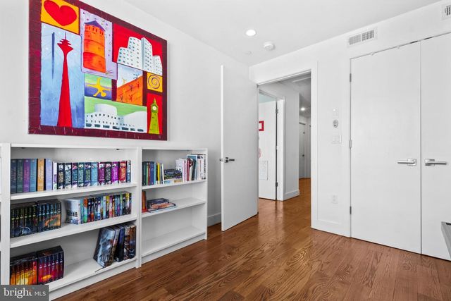 1815 LOMBARD ST, Philadelphia, PA 19146