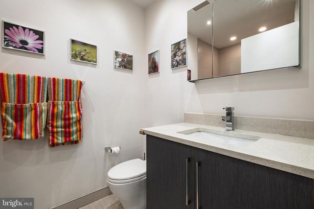 1815 LOMBARD ST, Philadelphia, PA 19146