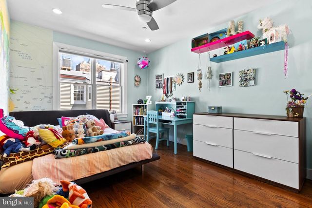 1815 LOMBARD ST, Philadelphia, PA 19146