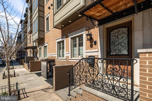 1815 LOMBARD ST, Philadelphia, PA 19146