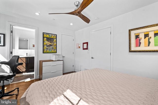 1815 LOMBARD ST, Philadelphia, PA 19146