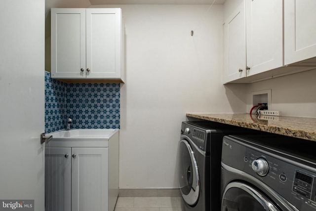 1815 LOMBARD ST, Philadelphia, PA 19146