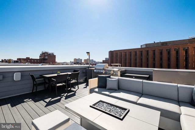 1815 LOMBARD ST, Philadelphia, PA 19146