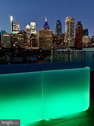 1815 LOMBARD ST, Philadelphia, PA 19146